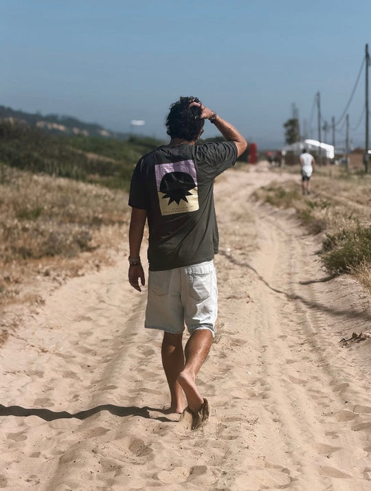Still there Tee - Charcoal