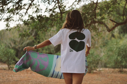 Green Echo Tee white